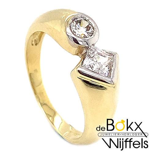 gouden ring met 2 grote zirkonia maat 54 - 51528