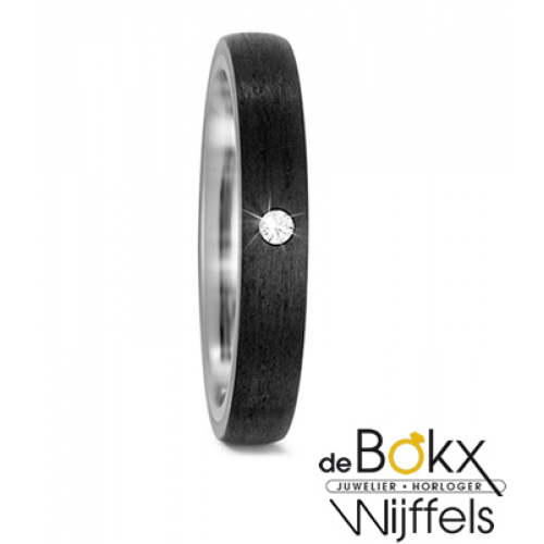 Titanium trouwring met carbon en diamant 52514 - 56219